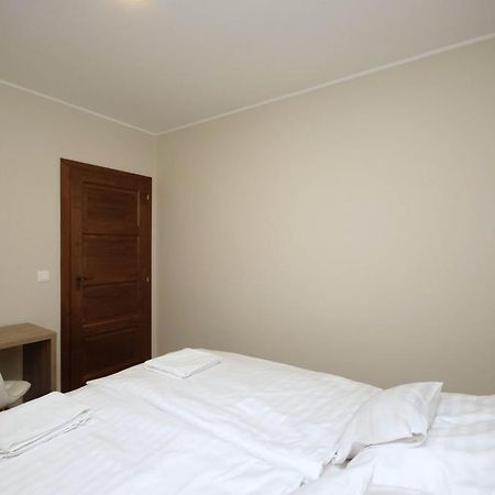 Mosoly Deluxe Apartman Gyula Ngoại thất bức ảnh