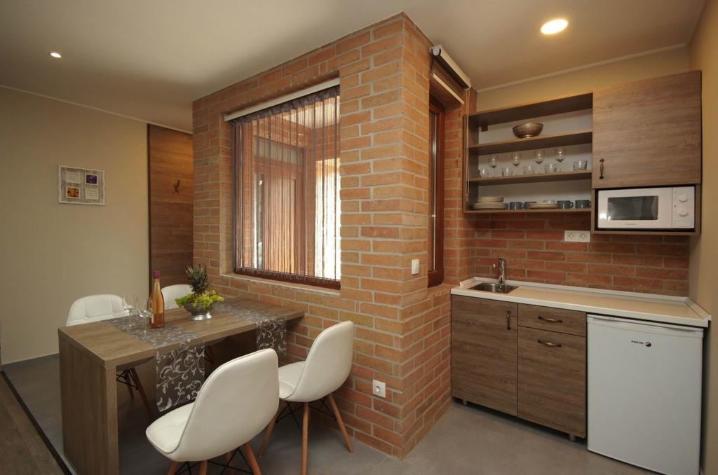 Mosoly Deluxe Apartman Gyula Ngoại thất bức ảnh
